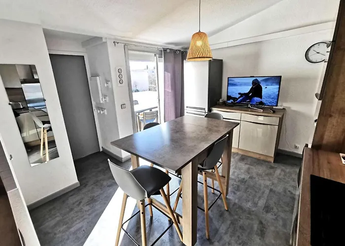 Appartement Résidence Les Zodiaques - 3 Pièces Climatisé 4 Couchages Port Leucate. Réf: 1zod_k5 Mae-6681 Leucate