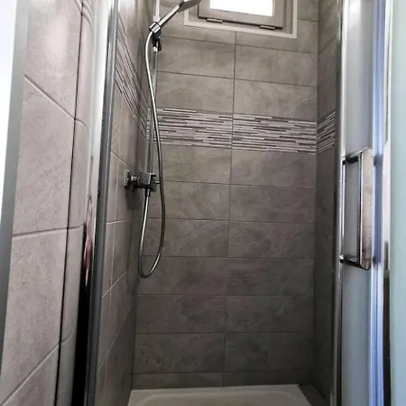Apartment Les Zodiaques - 3 Pieces Climatise 4 Couchages Port Leucate. Ref: 1zod_k5 Mae-6681 *